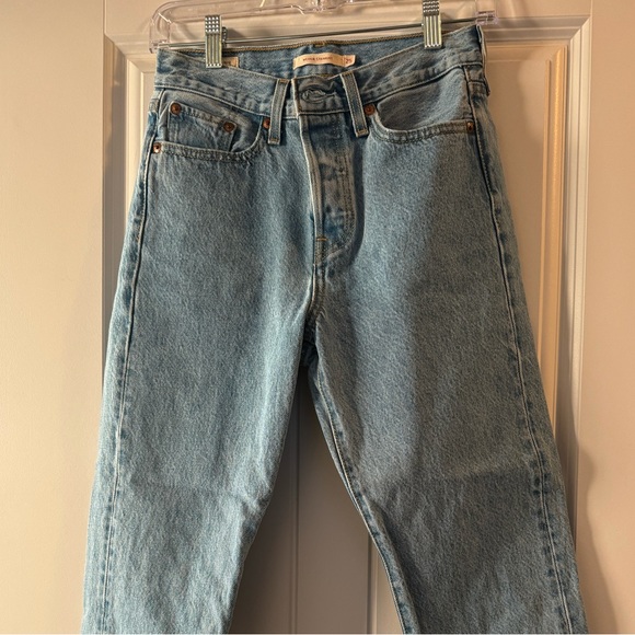 Wedgie Straight High-Rise Distressed Cropped Jeans - Picture 4 of 9